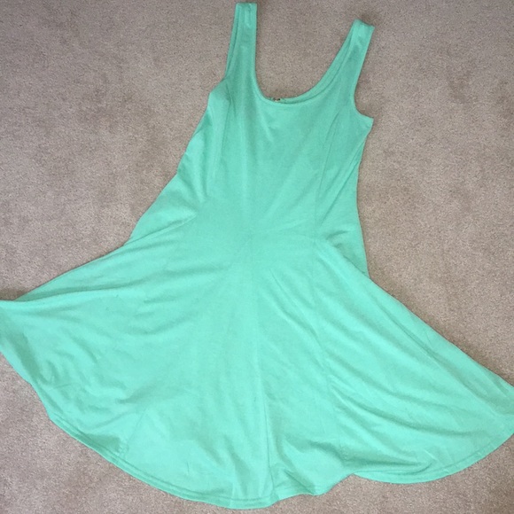 Fun party summer dress⛱☀️ - Picture 2 of 3